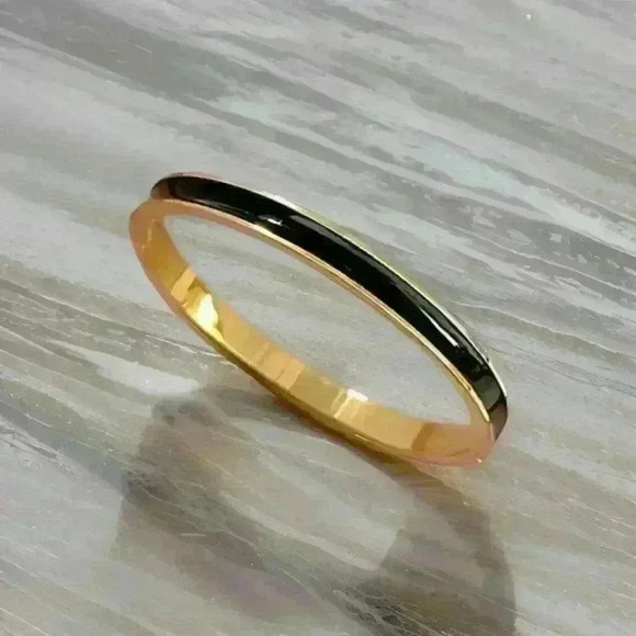 The Classic Style Bangle in Black - Picture 1 of 6